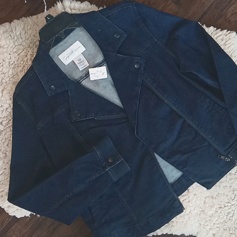 🌻Jacyln Smith Jean jacket size L!